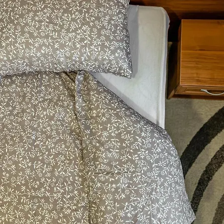 1br - Ac - Balcony Apartment *