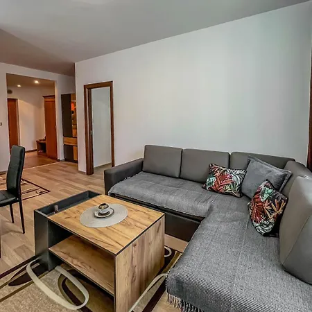 New Ski In 1Br With Ac Sleeps 4, Ski Storage アパート