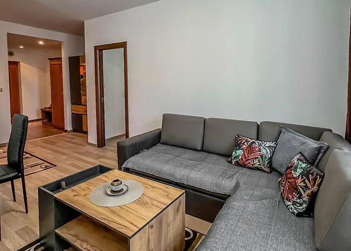 1br 2 Min To Gondola With Storage Apartment